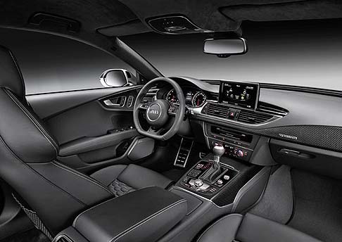 Audi - La nuova Audi RS 7 Sportback è disponibile in dieci colori. Oltre alle vernici monostrato, metallizzate e perlate sono disponibili anche tonalità effetto cristallo e una vernice opaca. width=