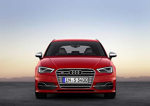 Audi - Nuove soluzioni tecniche in arrivo per le sportive tedesche Audi S3 e S3 Sportback, pronte per l’arrivo sul mercato.  width=