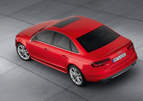 Audi - Tra gli optional figurano i nuovi interni in pelle Nappa e il sistema multimediale MMI plus a 4 pulsanti width=
