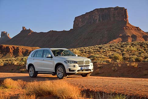 BMW - La gamma bavarese sarà presente con la nuova BMW X5, a poche settimane dal lancio commerciale, affiancata dalla recente BMW Serie 4 Coupé.  width=