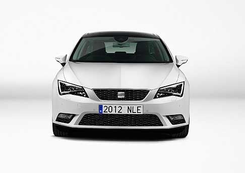 Seat - Auto Seat Leon 2012 nella colorazione bianca width=