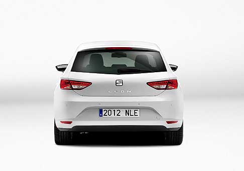 Seat - Seat Leon 2012 brand white posteriore vettura width=