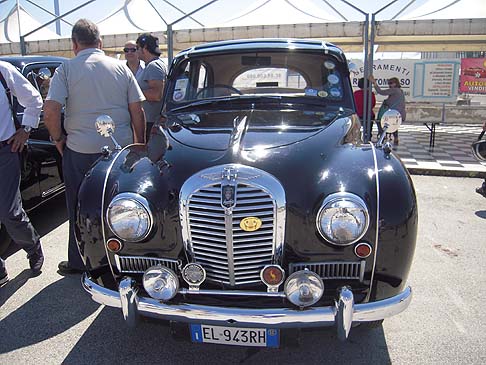 Fiat - Una storica Austin in vetrina al 2° Raduno Giannini width=