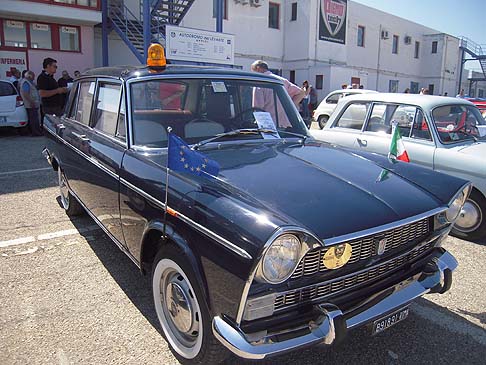 Fiat - Organizzato dall’Associazione Auto e Moto d’Epoca Giannini di Bitetto, questa kermesse ha visto radunarsi i tanti appassionati di questo mondo unico ed esclusivo, che hanno saputo raccontare una storia, una passione, un’emozione.  width=