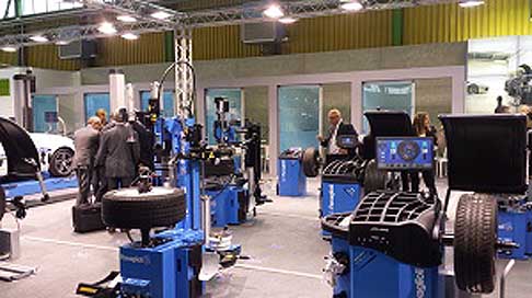 Autopromotec - Autopromotec un momento esclusivo di confronto fra tutti gli attori della filiera width=