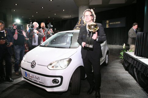 Volkswagen - Nella press conference avvenuta durante il New York International Auto Show, la Volkswagen Up! è stata dichiarata World Car of the Year 2012.  width=