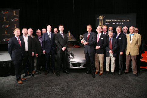 Volkswagen - Per quanto riguarda le altre categorie, lo scettro di World Performance Car 2012 è stato attribuito alla Porsche 911, mentre il World Car Design of the Year 2012 è stato vinto dalla Range Rover Evoque. width=