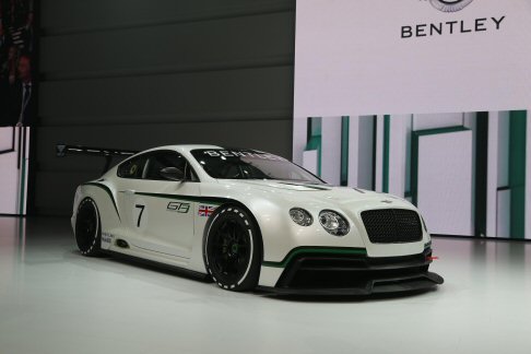Bentley - Apre i battenti il Salone Internazionale dell'Automobile di Parigi e Bentley vi partecipa da assoluta protagonista, grazie alla concept Continental GT3. width=
