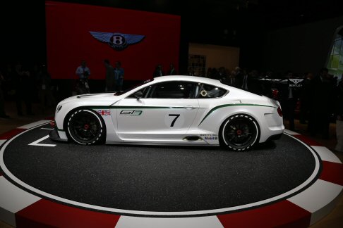 Bentley - Al Salone di Parigi la GT Speed sfoggia la specifica Mulliner Styling, con optional di stile per una clientela ancora più esclusiva. width=