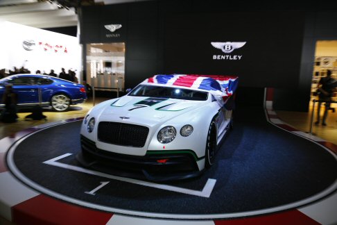 Bentley - Attesa premiere anche la Continental GTC V8. Alimentate dal propulsore V8 biturbo da 4 litri, la Continental GTC decappottabile e la GT coupé, raggiungono standard eccezionali. width=