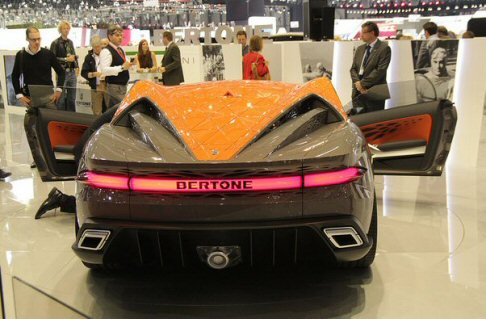 Bertone - L’abitacolo della Nuccio è elegante e minimalista alo stesso tempo. width=