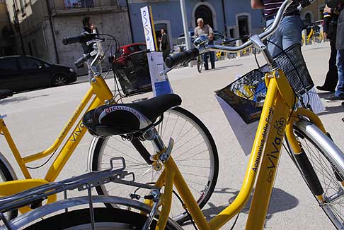 Bike - Bike Sharing in piazza garibaldi ad Acquaviva, servizio disponibile in oltre 70 città italiane width=