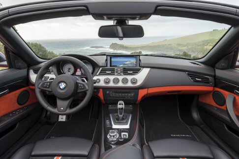 BMW - Al momento del lancio, previsto a marzo 2013, la nuova BMW Z4 offre una gamma di motorizzazioni ampliata a cinque propulsori a benzina. width=
