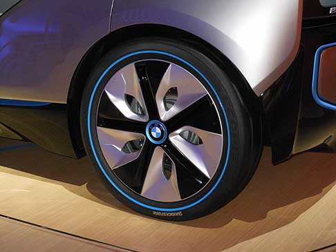 BMW - Struttura BMW i3 concept dettaglio ruota posteriore width=