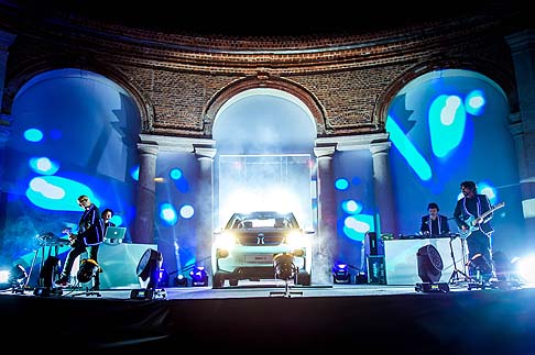 BMW - Il marchio bavarese che punta a fare della vettura un modello strategico per la gamma ecosostenibile del brand, che con la i3 ha dato vita ad una nuova era.  width=