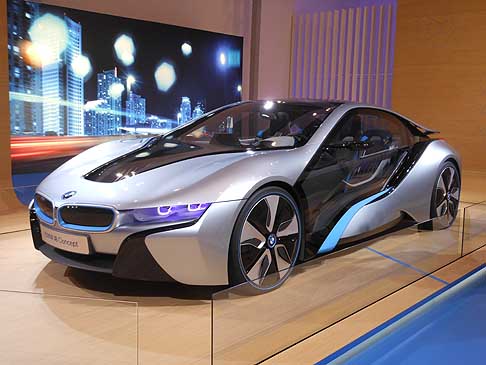 BMW - BMW i - Born electric Tour by Roma con BMW i8 Concept car width=