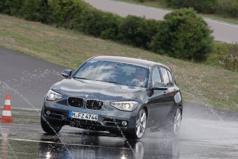BMW - Novità assoluta la trazione integrale sulle BMW 120d xDrive e M135i xDrive (tre e cinque porte).  width=