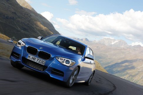 BMW - Il Salone di Parigi è il parterre dove troveremo l’inedito sistema intelligente di trazione integrale xDrive offerto nella gamma BMW Serie 1. width=