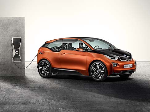 BMW - A Ginevra potremo ammirare anche la BMW i3 Concept Coupé, presentata insieme alla BMW i8 Concept Spyder. width=