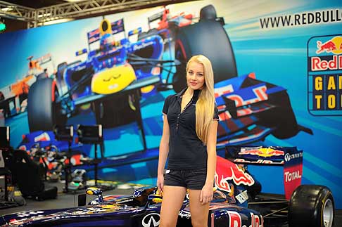 Motor Show 2014 - Motor Show di Bologna 2014 le hostess del Salone width=