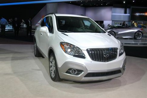 Buick - In dettaglio, il 63% della struttura del sottoscocca è composta da acciai ad alta resistenza, mentre il 57 % della parte superiore del corpo vettura utilizza acciai ad alta resistenza. width=