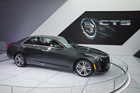 Cadillac - Il nuovo Twin-Turbo V-6 Cadillac e il cambio automatico a otto velocità offerti sulla CTS V Sport sono al top della gamma della nuova CTS berlina. width=