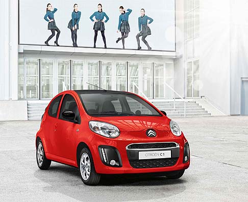 Citroen - L’ultima versione, in particolare, nasce per celebrare il 10° anniversario di Vanity Fair, e si presenta come un’edizione limitata. width=