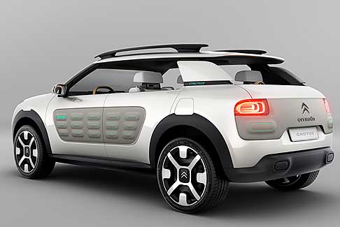 Citroen - Citroen Cactus concept caratterizzato dalll'assenza dei cristalli laterali width=