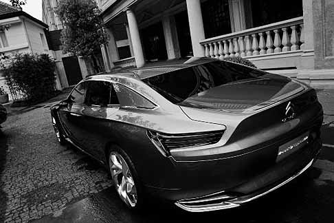 Citroen - Citroen DS9 posteriore vettura width=