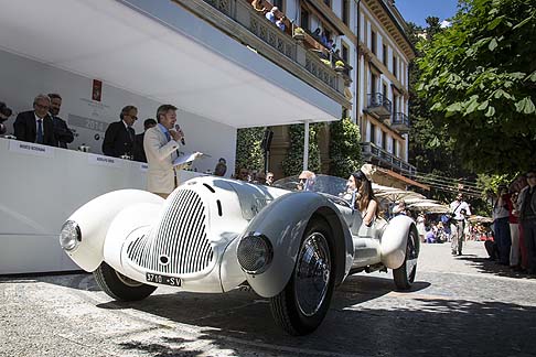 Alfa Romeo - A contendere lo scettro di più bella del reame erano presenti, oltre alle vetture trionfatrici al Concorso d’Eleganza di Villa d’Este, anche autentiche rarità come la Rolls-Royce Silver Ghost del 1908, la più antica esistente. width=