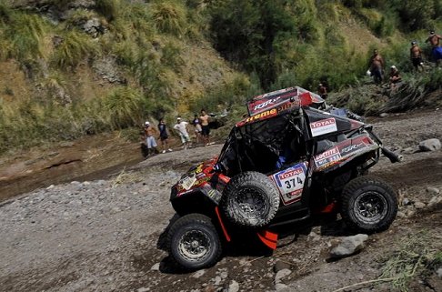 Polaris - Dakar 2012 14^ tappa - cars rally Polaris RZR 900con il driver William Alcaraz width=