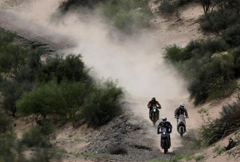 Dakar 2012 - Toyota partecipa con il sudafricano De Villiers, che potrebbe rappresentare il fattore sorpresa della gara.  width=