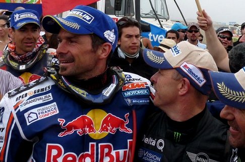 Moto KTM - Dakar 2012 14^ tappa - Relly raid con il vincitore della Dakar 2012 per le bike Cyril Despres su moto KTM width=