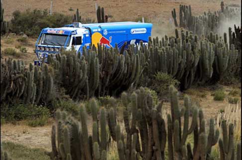 Dakar 2013 - Dakar 2013 14° stage con il camion Kamaz Master Team width=