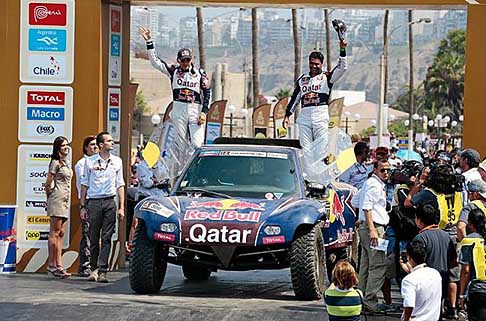 Dakar 2013 - Dakar 2013 I stage la partenza del Buggy di Al-Attiyah-Nasser e del navigatore Cruz Lucas width=