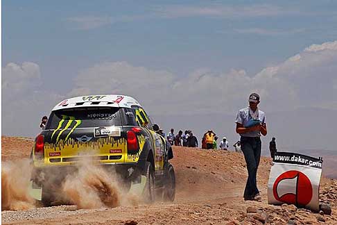 Dakar 2013 - Dakar 2013 V tappa la vettura Mini n.305 di Nanni Roma e do-driver Perin Michel width=