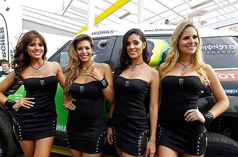 I Tappa Lima - Pisco - Dakar 2013 le hostess alla partenza della I tappa width=