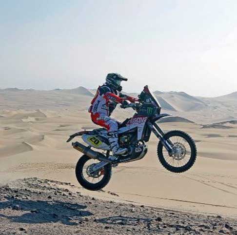IV Tappa Dakar - Dakar 2013 tappa Nazda - Arequipa valida per la quarta giornata di gara moto cross in volo width=