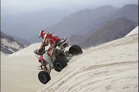 Dakar 2013 - Dakar 2013 11° stage La Rioja - Fiambalá con il pilota Rafal Sonik su quad Yamaha YFM700R Raptor width=