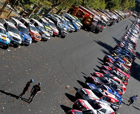 Dakar 2011 - Vicioli off-road ai nastri di partenza a Buenos Aires width=