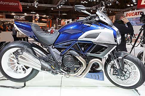 Ducati - Ducati Diavel alla 70^ edizione dell´Eicma 2012 di Milano width=