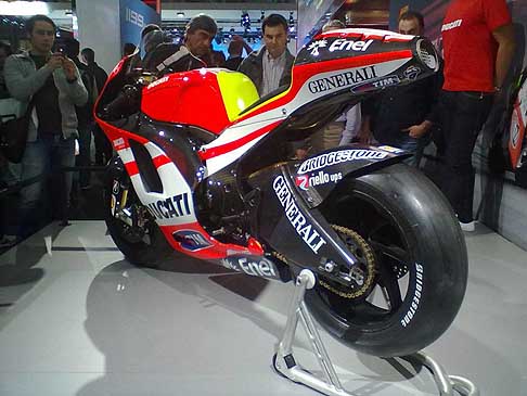 Ducati - Moto da competizione Ducati Corse alla Fiera di Milano Eicma width=