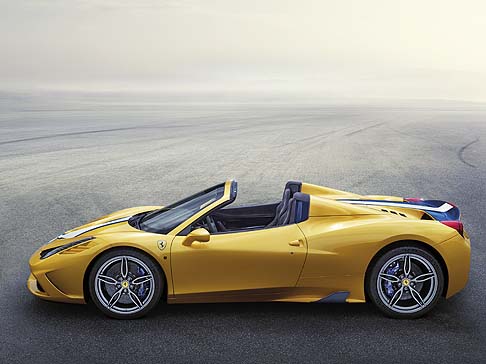 Ferrari - La serie speciale intende celebrare il successo della 458 nelle sue diverse declinazioni, come dimostrano i numerosi premi internazionali e le vittorie in pista ottenuti da questo fortunato modello del Cavallino. width=