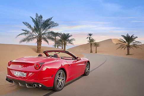 Ferrari a Dubai - La supercar Ferrari California T garantisce sportività, eleganza, versatilità ed esclusività, riuscendo a conciliare il divertimento alla guida, con il comfort tipico di una Grand Tourer