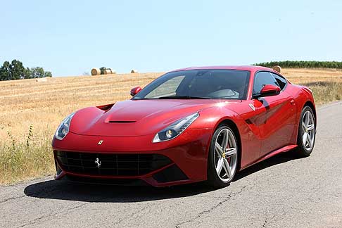 Ferrari - Anteprima a Fioranto della Ferrari F12 berlinetta auto sportiva di lusso width=