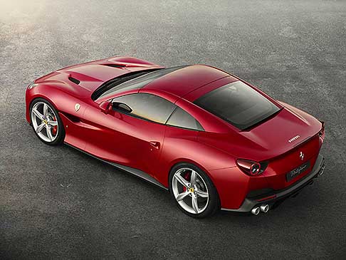Ferrari - Con i suoi 600 cv e accelerazioni da 0 a 100 km/h in soli 3,5 secondi, la sportiva di Maranello è la più potente openair