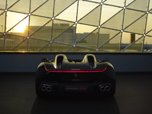 Ferrari - Una delle sfide è stata quella di gestire i flussi aerodinamici, vinta grazie al cupolino brevettato Virtual Wind Shield 