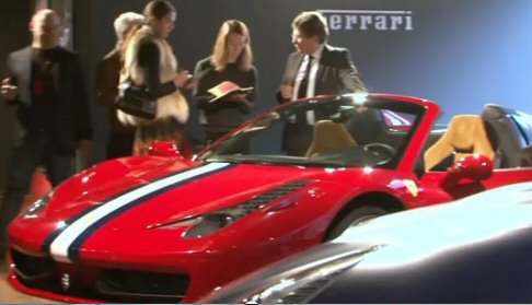 Ferrari - Una Ferrari su misura è il sogno di ogni automobilista in grado di possedere una creatura del Cavallino e il costruttore di Maranello per accontentare la sua esigentissima clientela propone il Ferrari Tailor-Made. width=