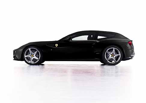 Ferrari - 06 - Ferrari FF Nero width=