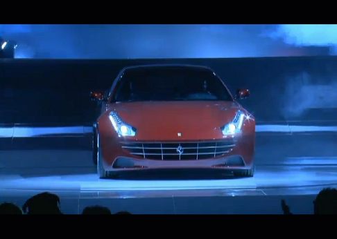 Ferrari - Montezemolo alla guida della Ferrari FF per la presentzaione ufficiale width=